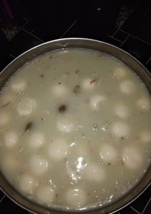 A picture of केसर पिस्ता छेना खीर.