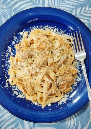 Una foto de Tagliatelle con salsa cremosa de tomate y pulled pork