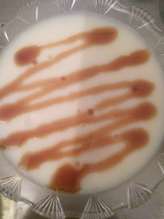 صورة لوصفة تحلية بطبقة وسطى من الموز