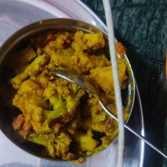 A picture of Aloo gobhi.