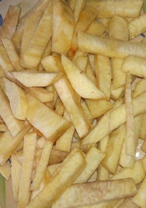 A picture of Fried yam.