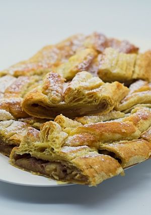 Tiroli almás rétes recept fotója