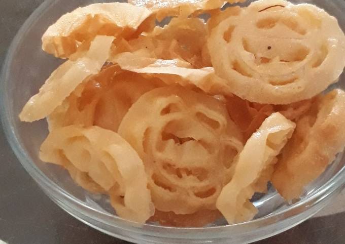 Cara Memasak Kue Kembang Goyang Yang Mudah