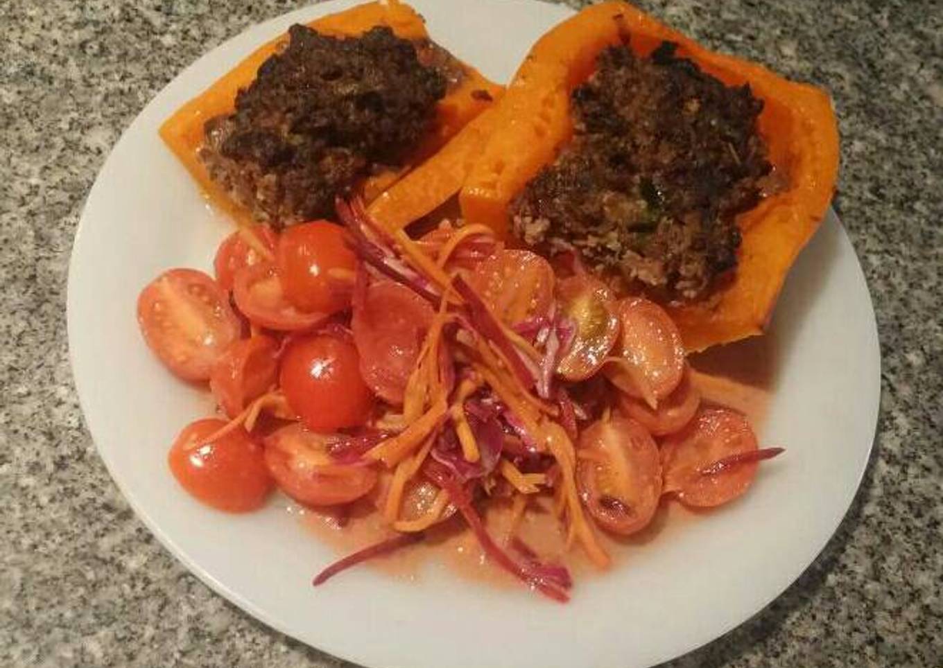 Calabaza rellena con ensalada
