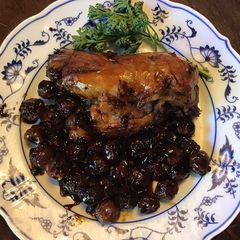 A picture of 900.California Farm Duck Breast in Port Wine Sauce.