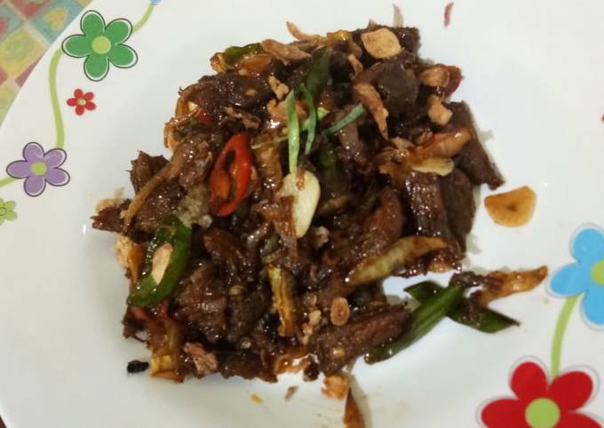 Daging sapi saus kecap