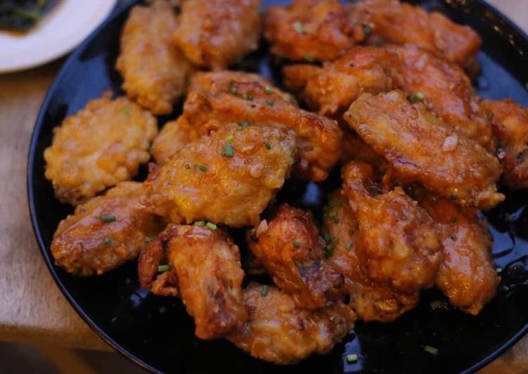 ไก่ทอดซอสเกาหลี แบบบ้านมากๆค่ะ