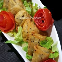 A picture of Qeema samosa...