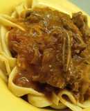 Fideos caseros + salsa con costillas