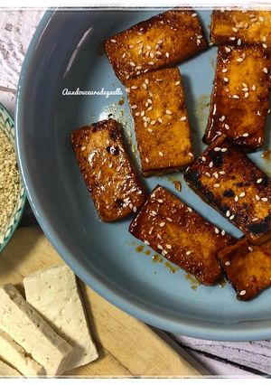 Une photo de Tofu poêlé / Tofu snacké