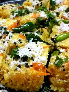 A picture of Healthy veg khaman dhokla in microwave.