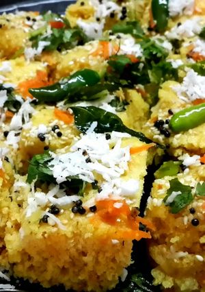 A picture of Healthy veg khaman dhokla in microwave.