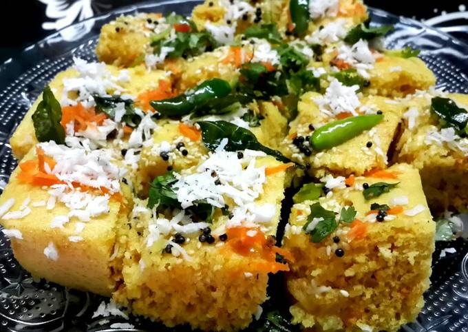 Step-by-Step Guide to Prepare Homemade Healthy veg khaman dhokla in microwave