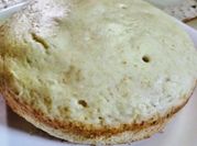 Una foto de bizcochuelo con stevia