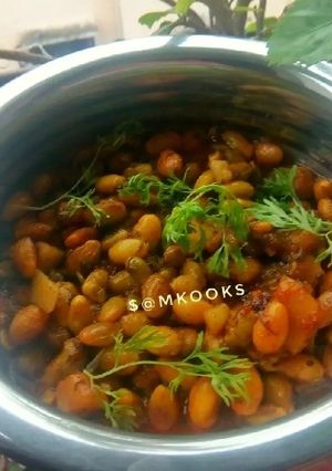 A picture of Broad Bean Seeds Veggie - Maharashtrian style.