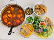 A picture of bún riêu tôm khô