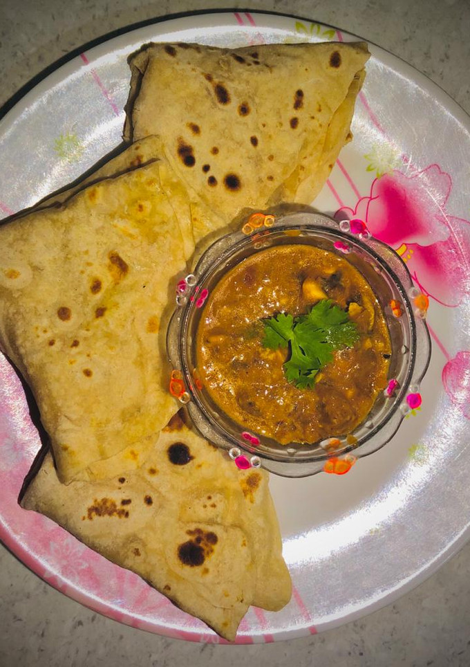 ருமாலி ரொட்டி & பனீர் டிக்கா மசாலா செய்முறை முக்கிய புகைப்படம்