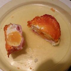 A picture of mini breakfast bites.