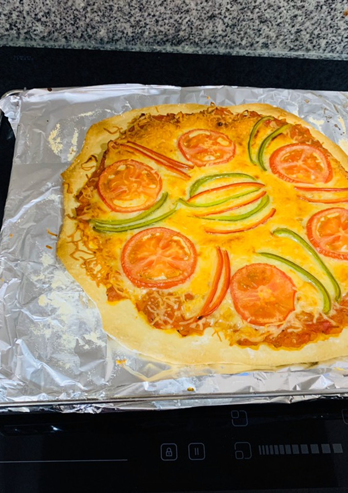 Una foto de Pizza casera de verduras