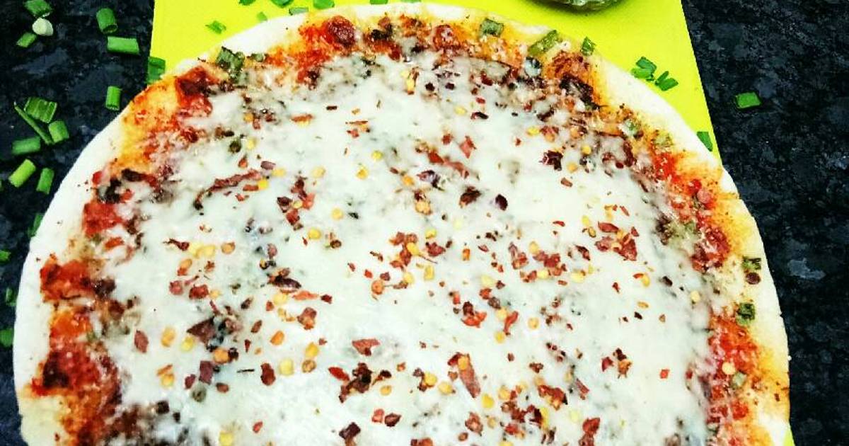 Cheese Uttapam pizza style Recipe by Flora's Kitchen - Cookpad