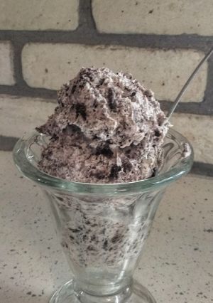 A picture of The Easiest Authentic Greek Oreo Ice Cream (without machine).