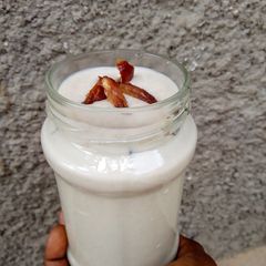 A picture of Fura milkshake.