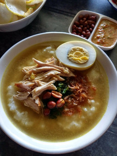 Foto resep Bubur ayam kuah gurih