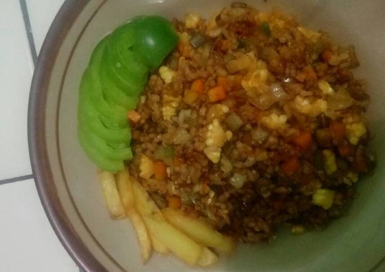 Bagaimana Menyiapkan Nasi goreng kari Anti Gagal