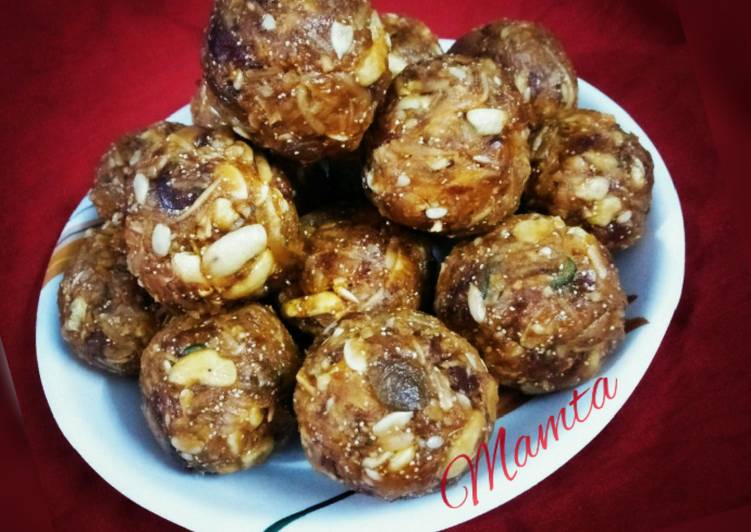 Recipe of Speedy Dates Coconut dryfruits laddu