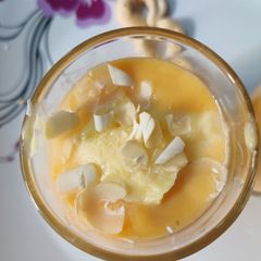A picture of Mango Milk Shake.