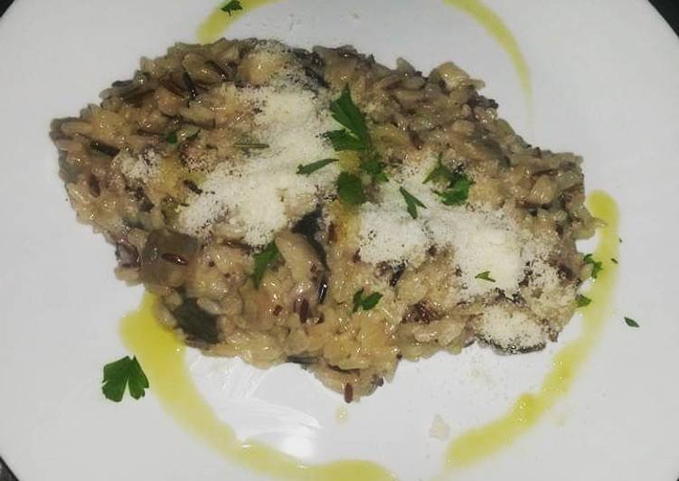 Risotto de arroz salvaje con setas y parmesano