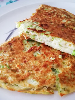 Una foto de Omelette con Calabacín y Queso