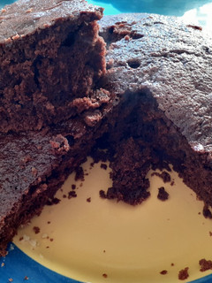 Una foto de Torta fácil de chocolate y económica