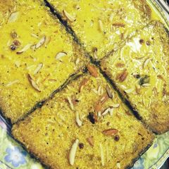 A picture of Shahi tukda (indian dessert).