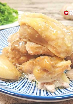 蒜頭蒸雞（電鍋。無油煙） 的食譜成品照片