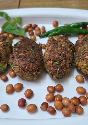 A picture of Pigeon Peas Muthiya.