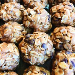 A picture of Peanut Butter Energy Balls.