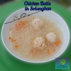 A picture of Chicken Balls in Sotanghon.