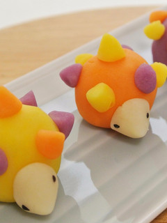 A picture of Small Nerikiri Wagashi: "Hedgehog".