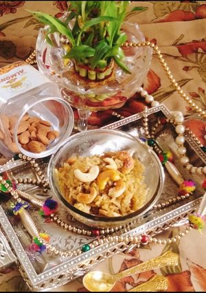A picture of Sweet pogla (Sakkarai pongal or chakkara pongal).