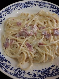 Una foto de Espaguetti a la carbonara