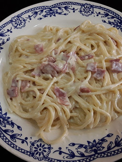 Una foto de Espaguetti a la carbonara