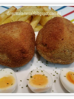 Una foto de Huevos escoceses de codorniz