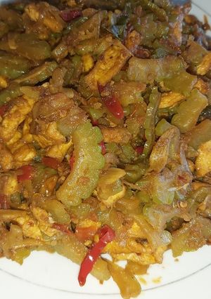 Foto resep Tumis peria (pare) maknyoso