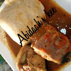 A picture of Fresh fish pepper soup wit alabu.