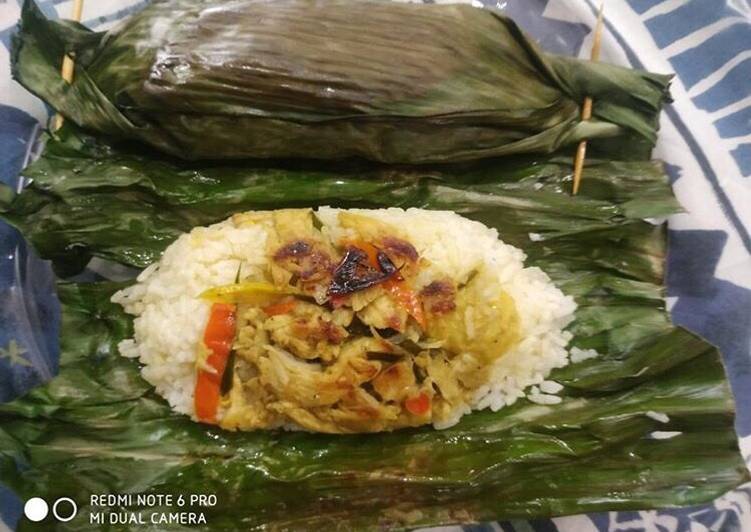 Resep Nasi Bakar Ayam Daun Kunyit oleh Rori Melia  Cookpad