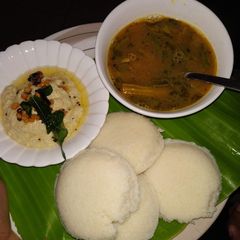 A picture of Maize rava idli.