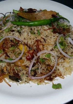 A picture of Kathal pulao / jackfruit pulao.