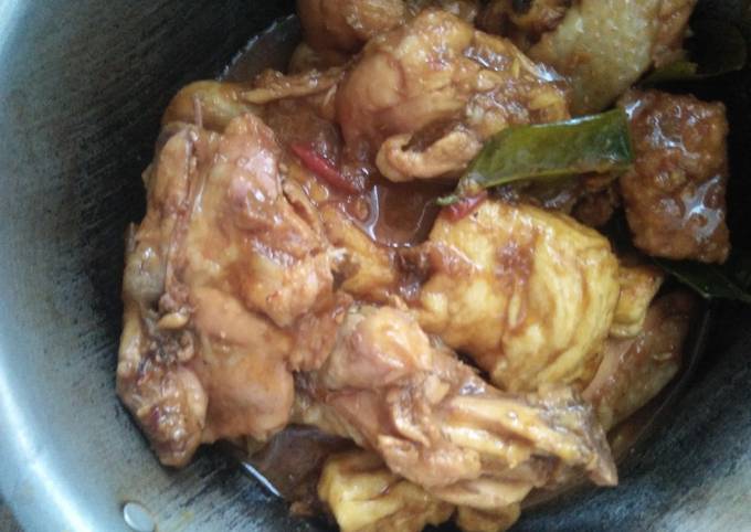 Ayam kecap / semur ayam