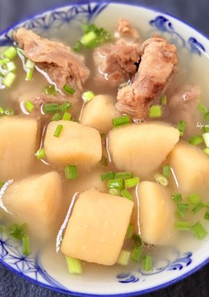 Hình của món Canh sa kê nấu sườn non.